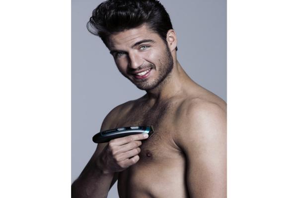 Maxi Iglesias y Rowenta for Men reafirman su compromiso con el cuidado masculino